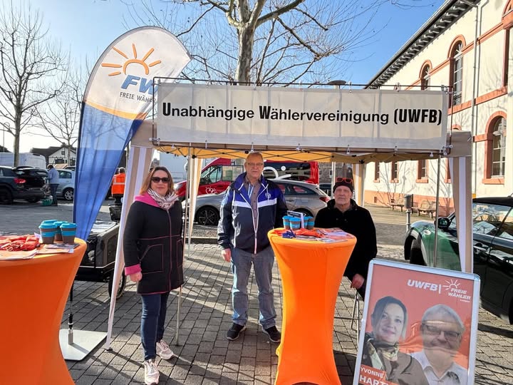 Datei:2026 UWFB Infostand am Alten Rathaus.jpg
