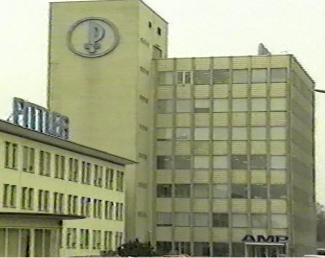 Datei:1997 AMP im Pittlerhochhaus - Pittlerstraße 6.png