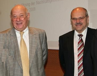 Datei:2008 Nachhaltigkeitskonferenz Hessen - Prof. Dieter Weidemann (PITTLER AG und Präsident der VhU Hessen) und Bernd Ehinger (Präsident HWK Frankfurt am Main).png