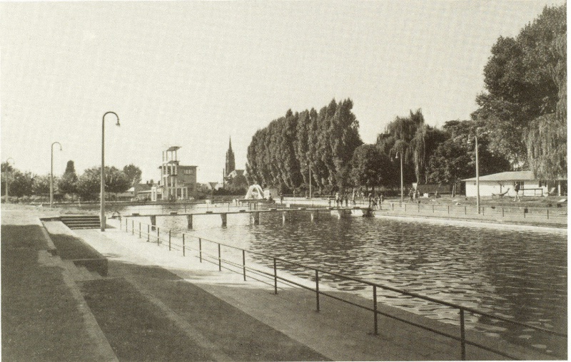 Datei:1950 Langen Schwimmbad.jpg