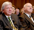 2014 Volker Bouffier (Ministerpräsident Hessen) und Prof. Weidemann (Aufsichtsratsmitglied Pittler AG).png