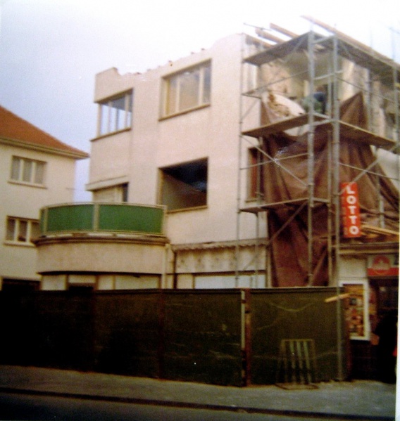 Datei:1973 Lutherplatz Abriss Konsum (1).jpg